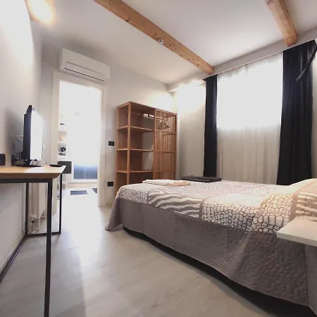 Trapezio Con Garage *